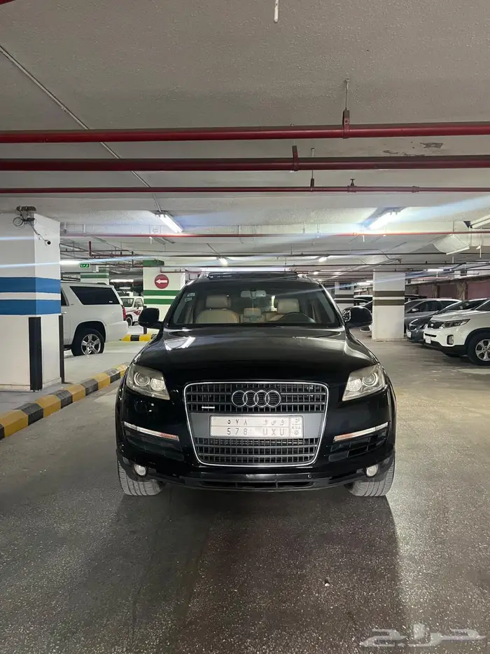 اودي Q7 23