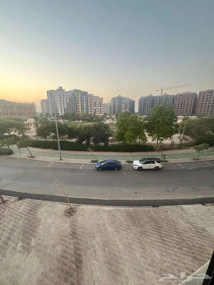 شقة فاخرة للإيجار درب الحرمين 2