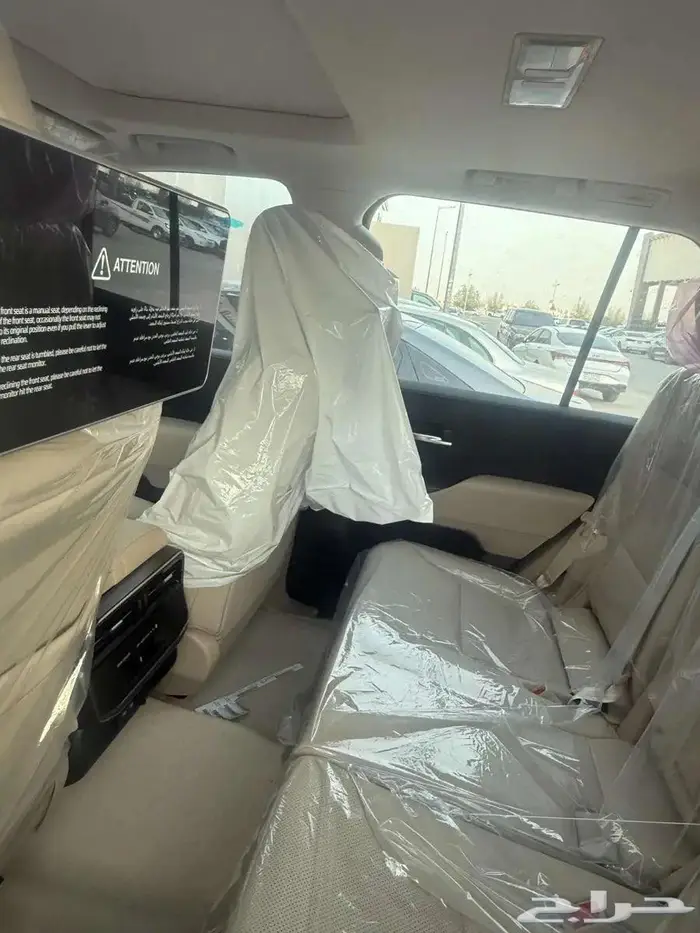 تويوتا لاندكروزر GXR L4 بنزين 2025 - اسود 7