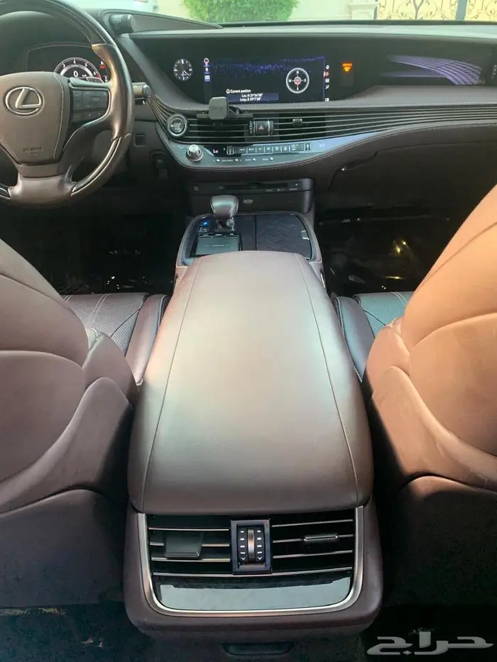 ليكزس 2019 LS500 8