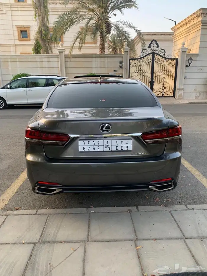 ليكزس 2019 LS500 22