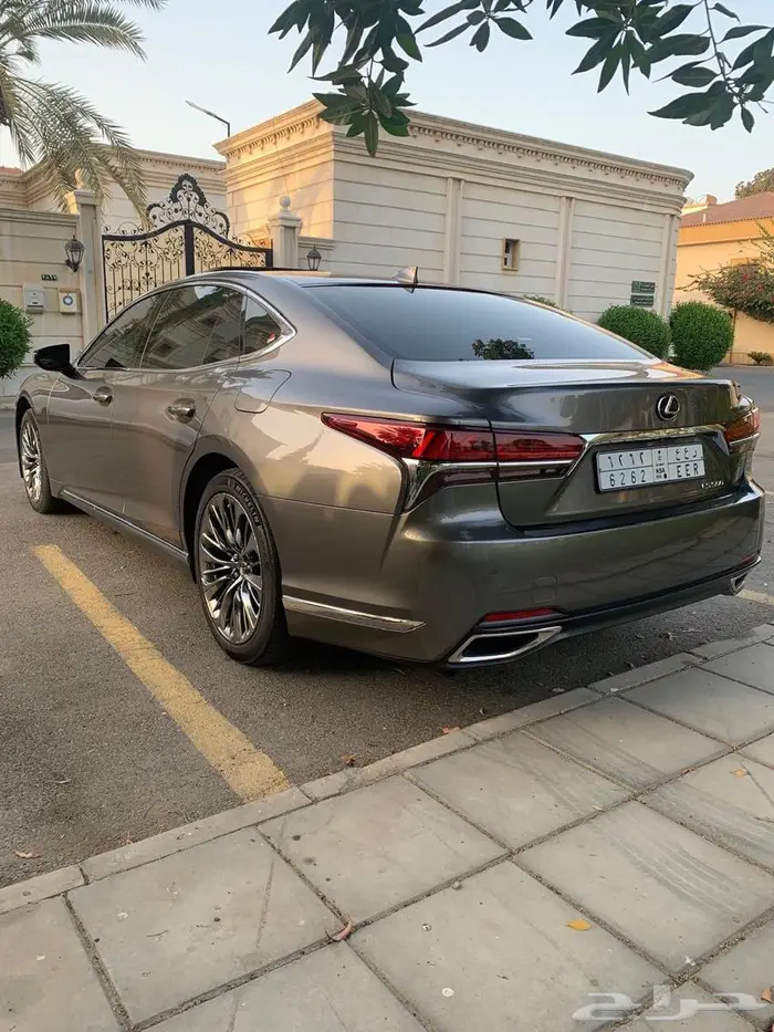 ليكزس 2019 LS500 23