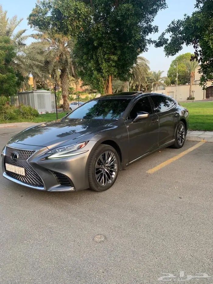 ليكزس 2019 LS500 24