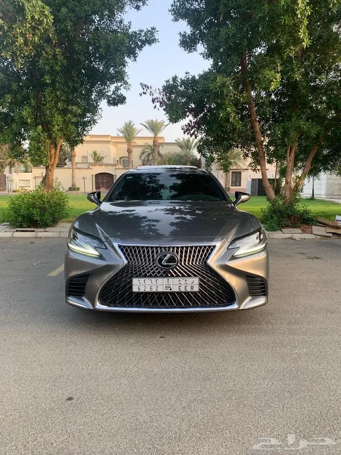 ليكزس 2019 LS500 27