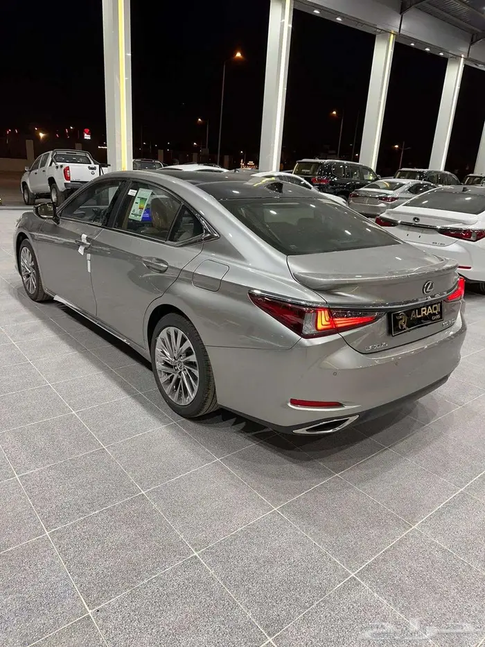 لكزس ES350 CC سعودي 2025 11