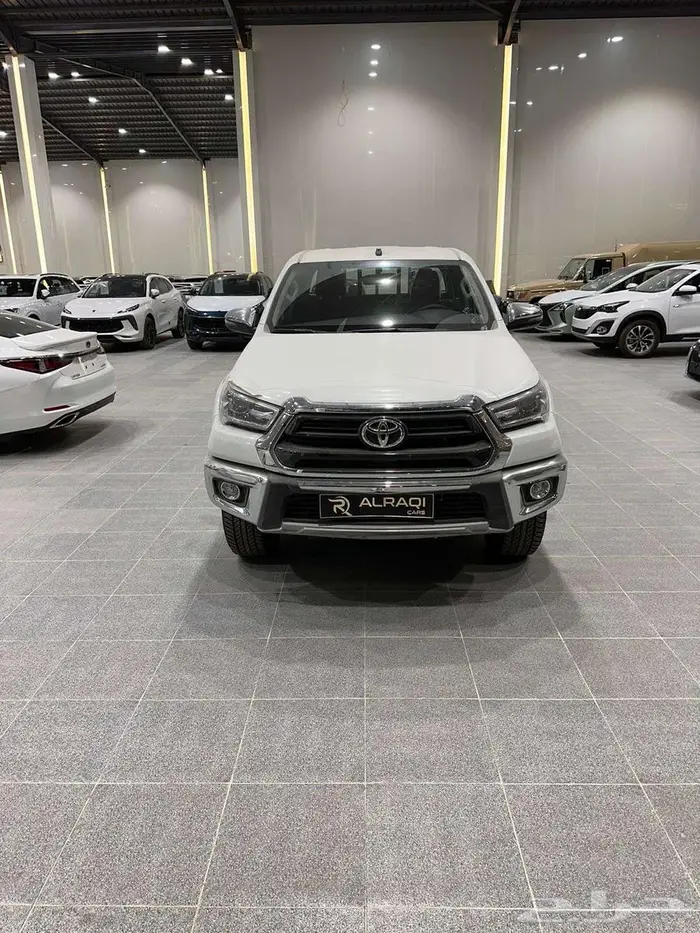 هايلوكس غمارتين GLX.S 4 4 اوتوماتيك بنزين بريمي 2025 0