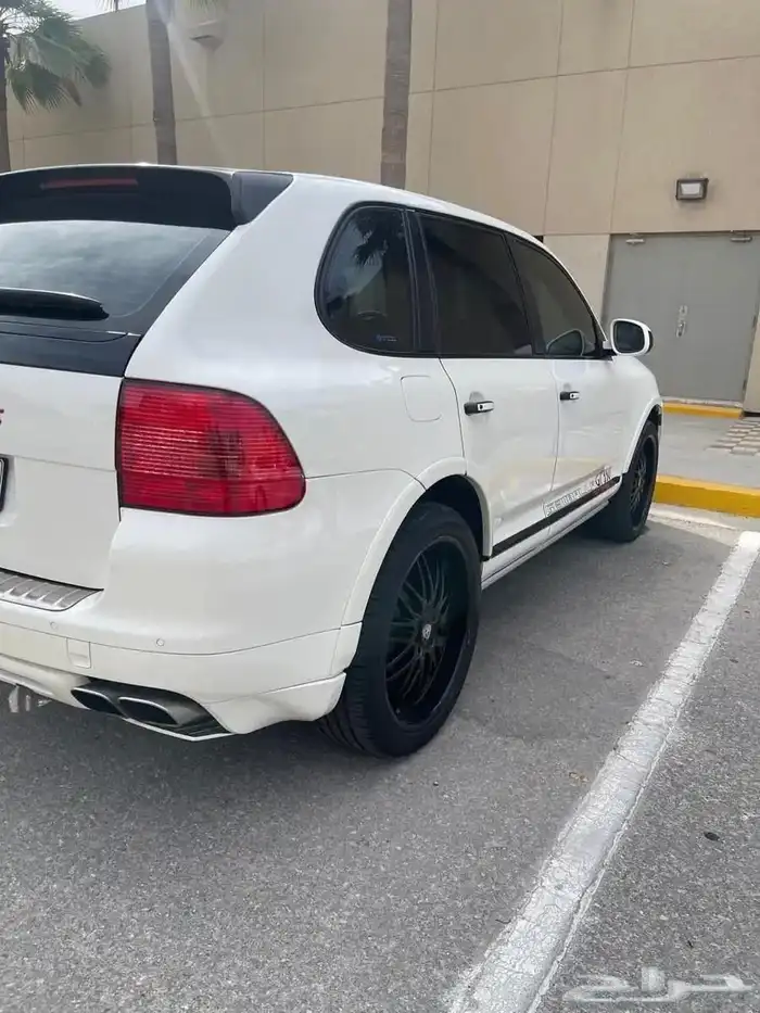 Porsche Cayenne twin turbo 2