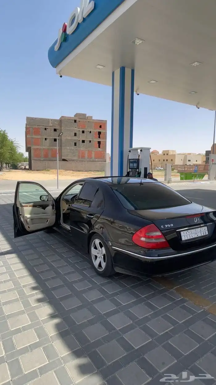 مارسيدس 2005 اي 350 كلشي على شرط وراق جديده مكيف بارد كلشي 0