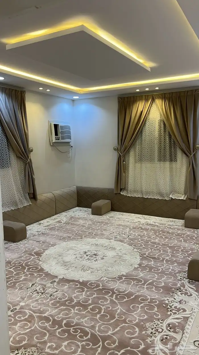 استراحه للبيع موقع مميز 3