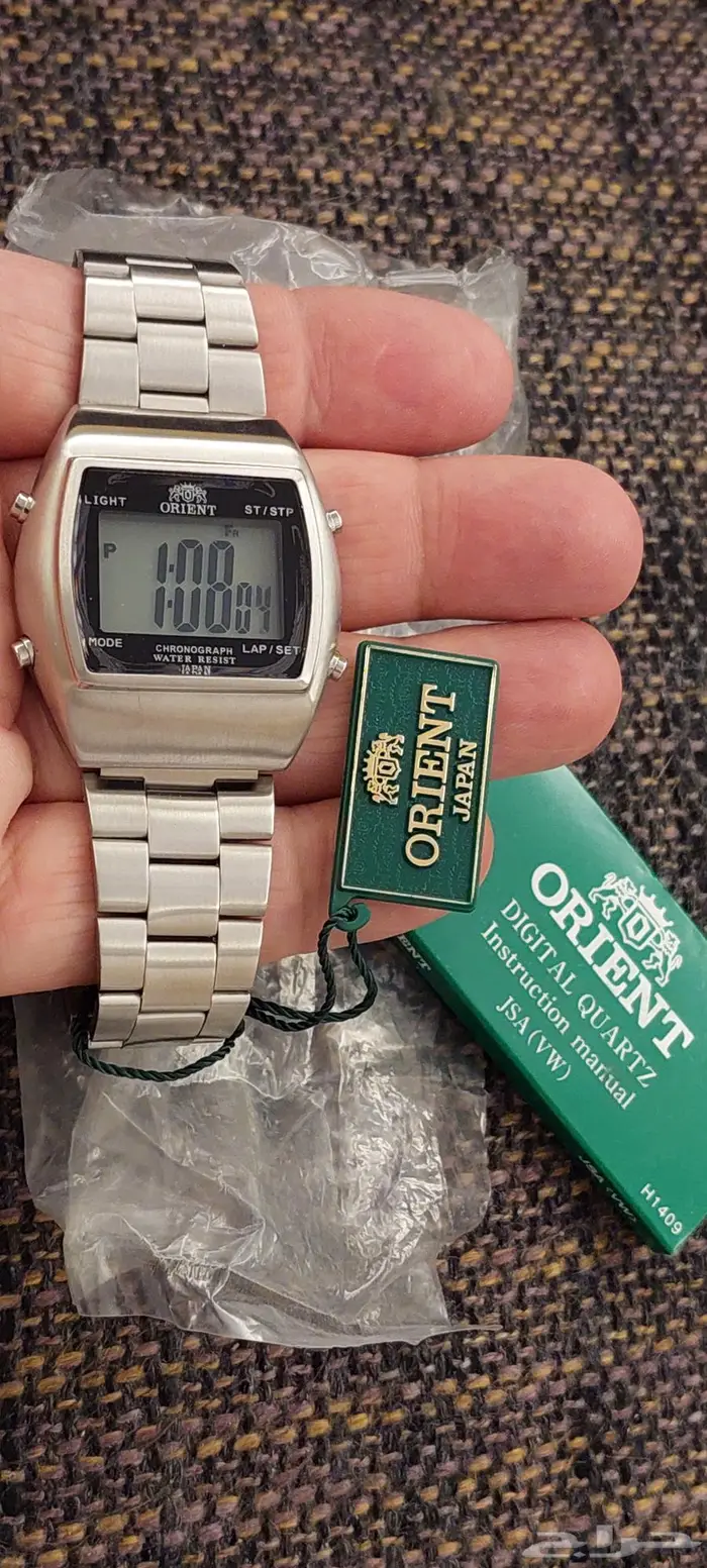 ساعة جديدة مخزنة فوق أربعين سنة نوع أورينت رجالي يابانية 3