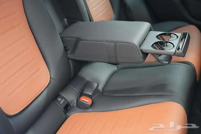 مرسيدس GLC 200 Coupe موديل 2025 أصفار خليجي أبيض جملي 14