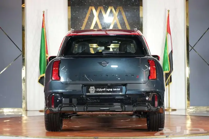 ميني كوبر كاونتري مان موديل 2024 أصفار خليجي رمادي أسود 4