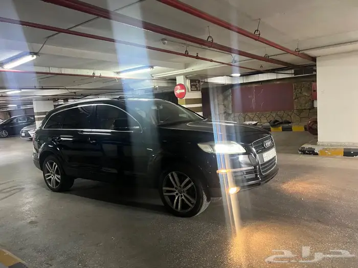 اودي Q7 20