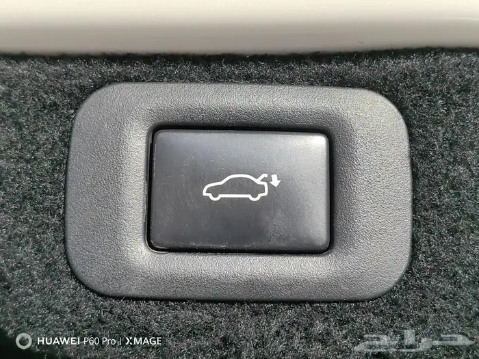 لكزس LS. 500AH هايبرد موديل 2019 22