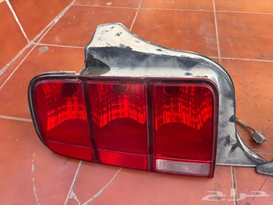 قطع غيار mustang 2005 1