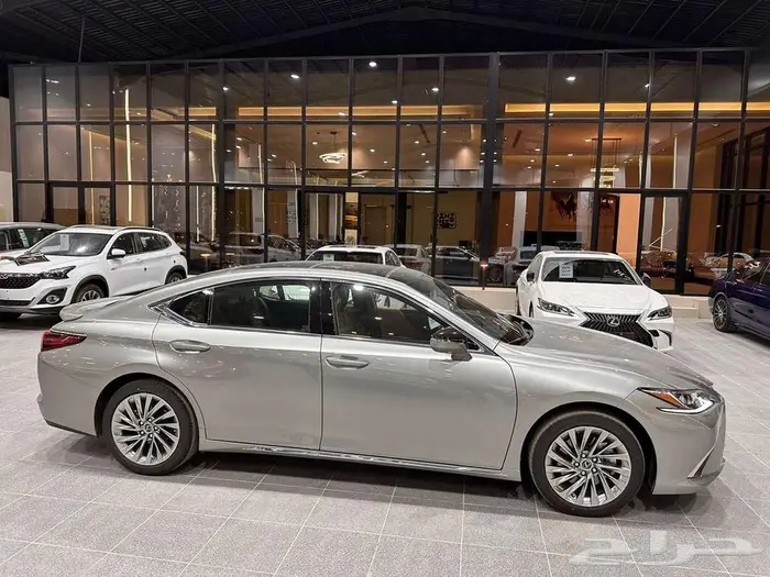 لكزس ES350 CC سعودي 2025 9