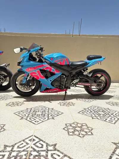 دباب ريس سزوكي مقاس600 موديل2008 3