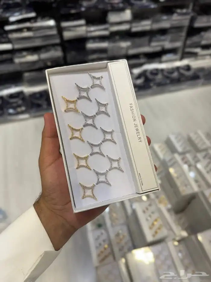 اكسسوارات ماركة 40