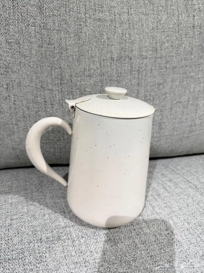 ابريق حليب وشاهي 0