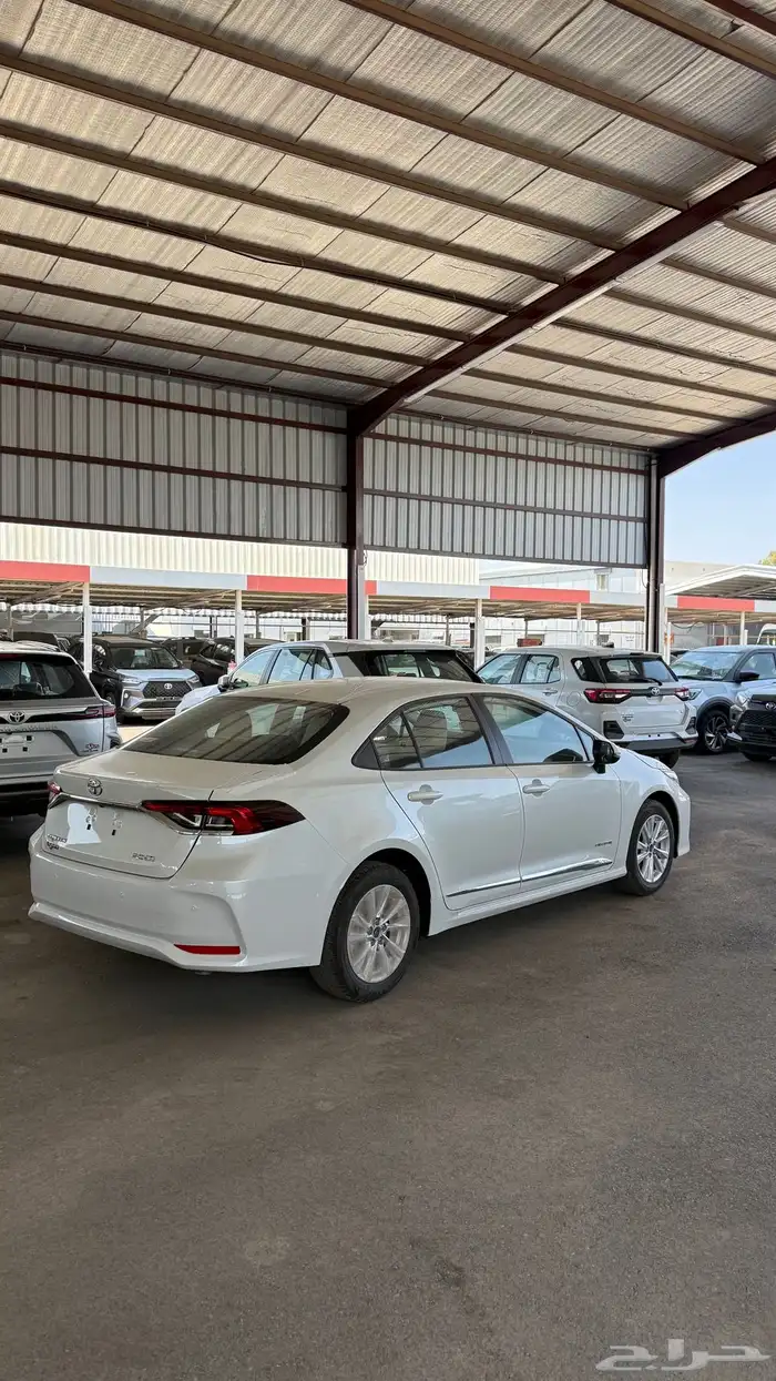 تويوتا كورلا XLIمطور 2.0 موديل 2025 كاش وتقسيط 6