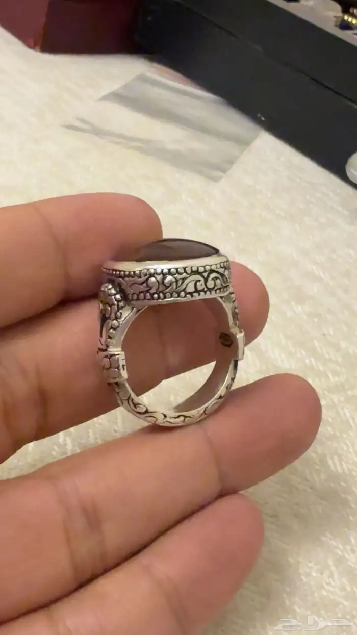 خاتم من العقيق الكبدي بصياغه سنجوقي 0