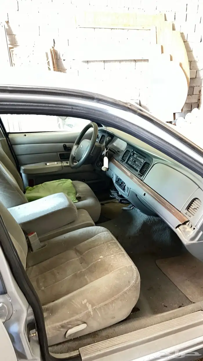 للبيع قطع فورد فكتوريا موديل 2005 7