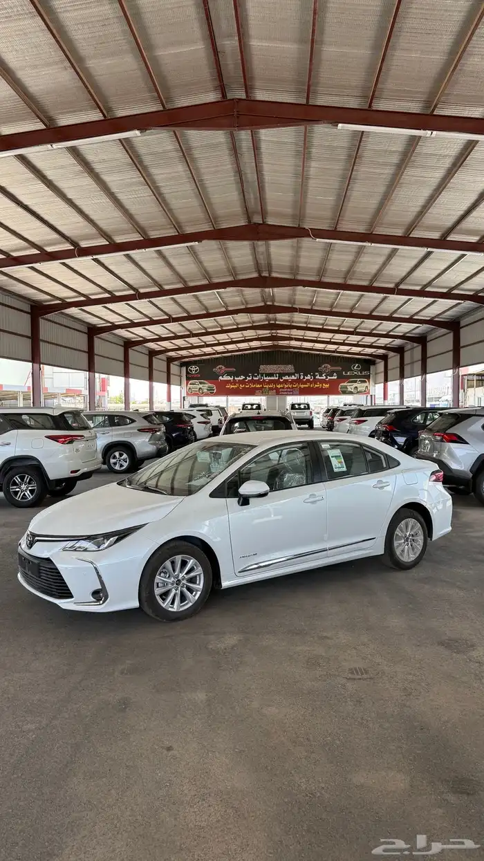 تويوتا كورلا XLIمطور 2.0 موديل 2025 كاش وتقسيط 3