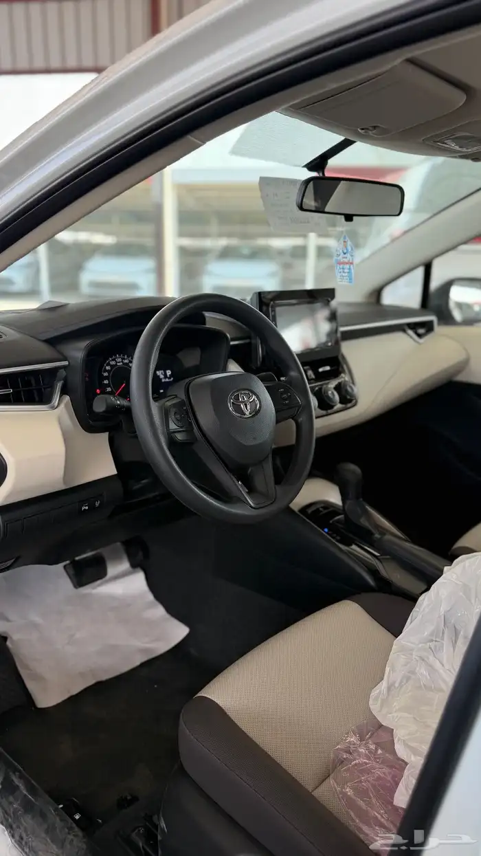 تويوتا كورلا XLIمطور 2.0 موديل 2025 كاش وتقسيط 8