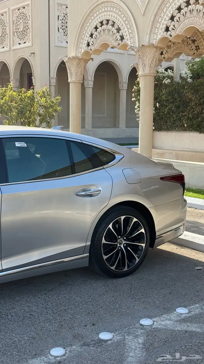 لكزس Ls 350 موديل 2023 28