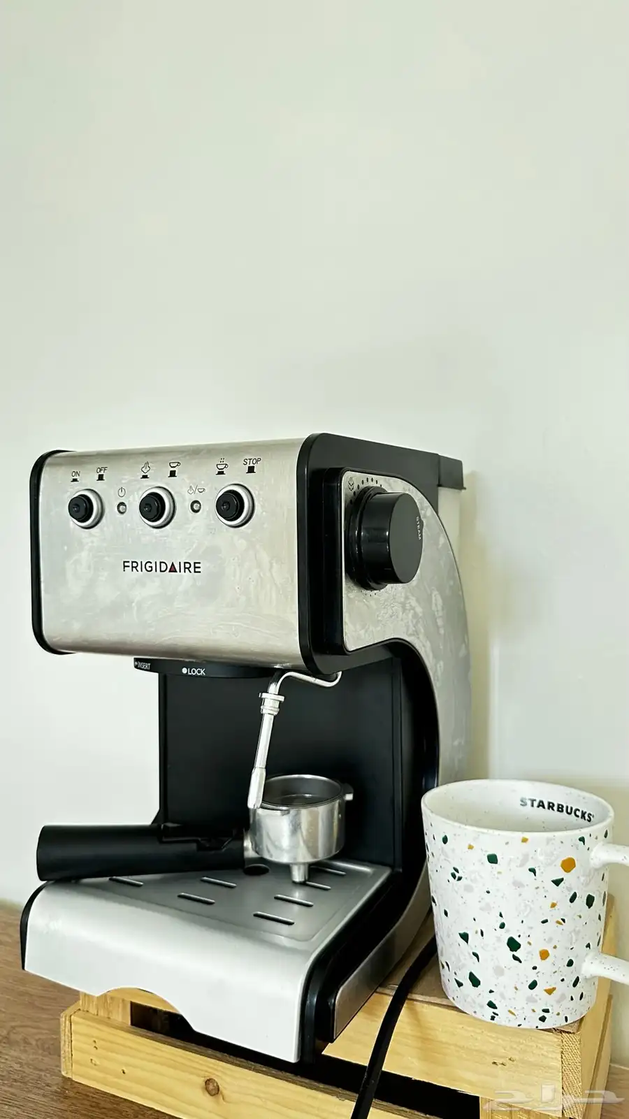 مكينة اسبريسو من شركة FRIGIDAIRE 1