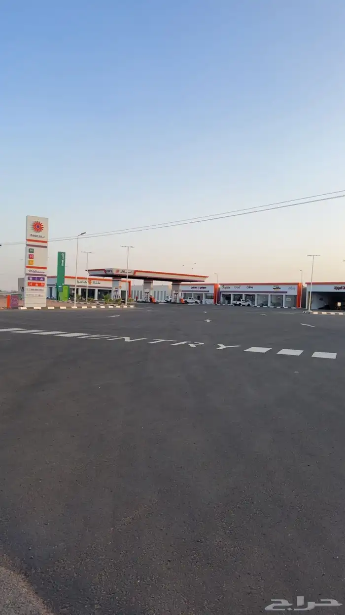 سوبر ماركت جديده جاهزه بالرفوف في محطة نور سلطانه 2