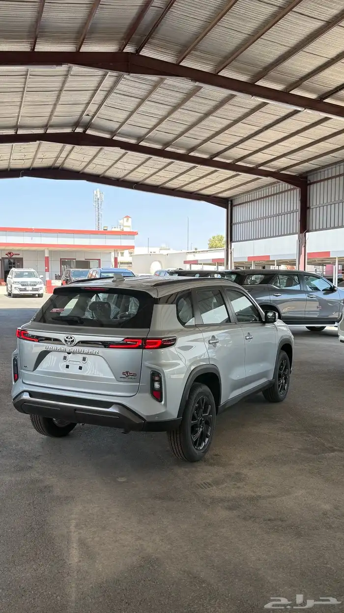 تويوتا اوربان كروزر 2025 استاندر كاش ونظام الدفعتين 6