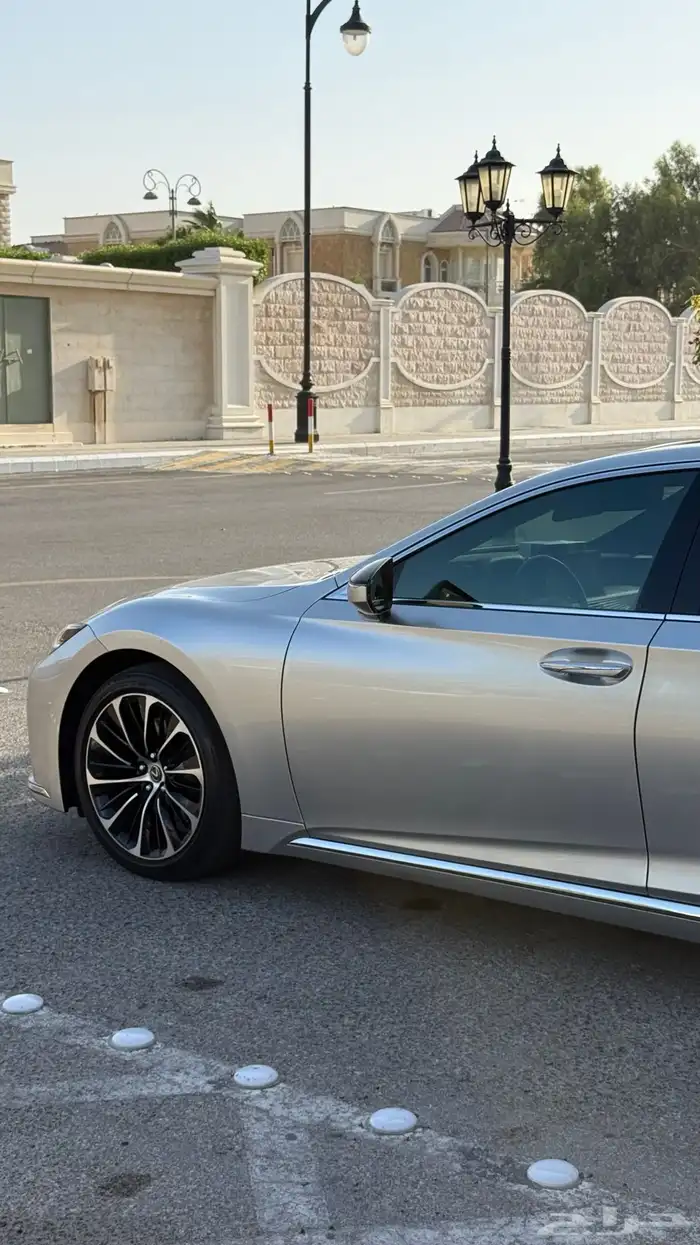 لكزس Ls 350 موديل 2023 27