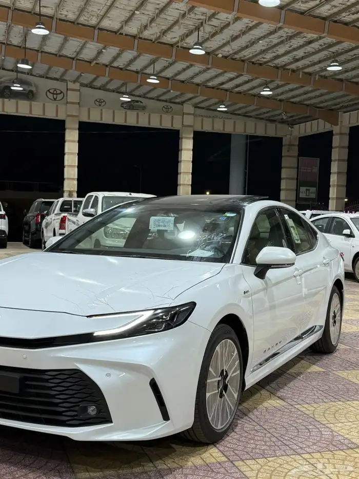 تويوتا كامري LE هايبرد 2025 سعودي 7
