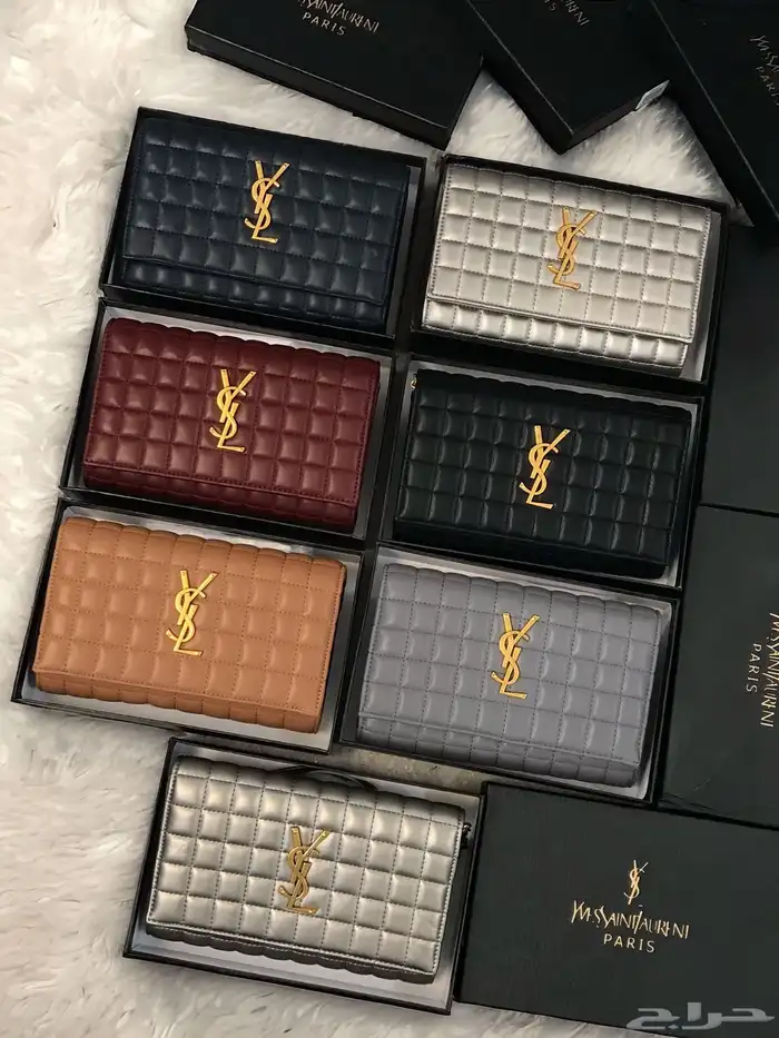 شنط تجنن ماركه درجه اولى عندي وحده منهم لها 6 خيال 22
