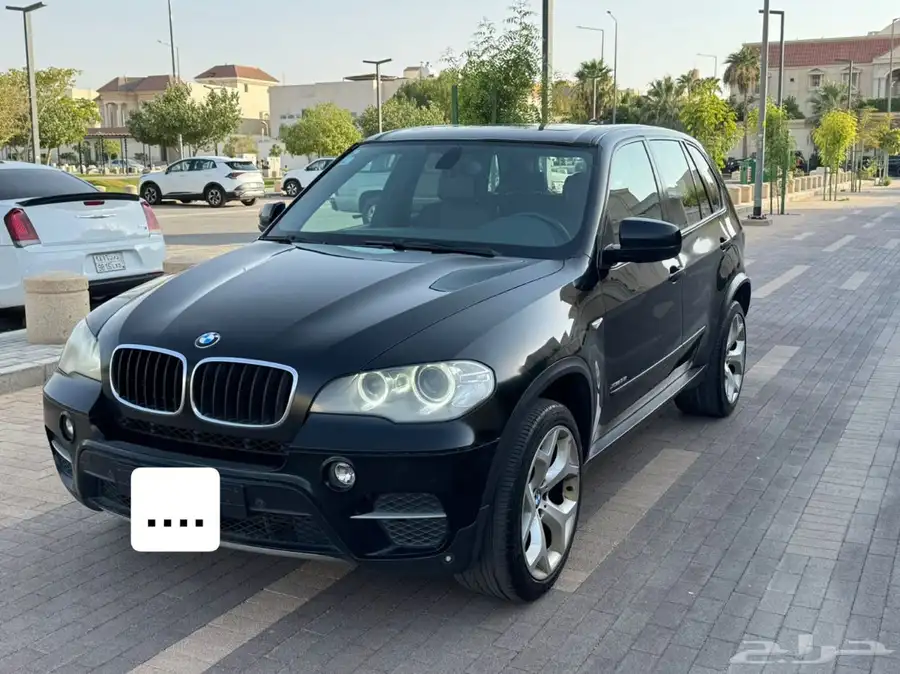 BMW X5 نظيف جدا للبيع 1