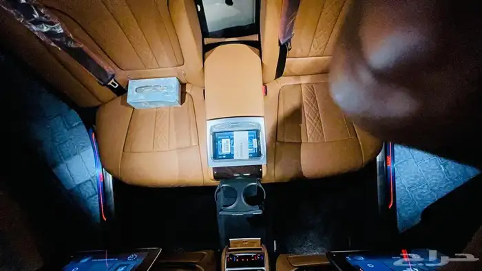 لوحات دبيBMW 750 2017 8