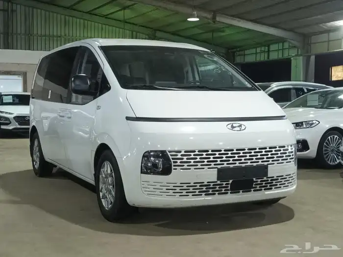 هيونداي ستاريا 2022 ديزل بطاقة جمركية وارد كوريا 4