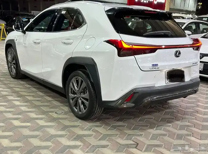 لكزس UX موديل 2019 اف اسبورت 4