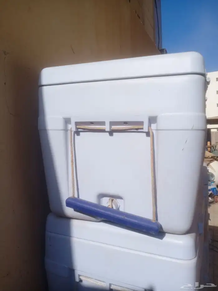 ثلاجات حافظة للسمك والثلج 2