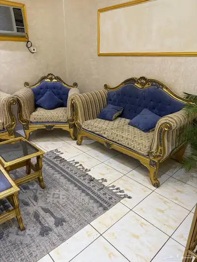 مجموعة اثاث ومجالس واسرة ولوح وستاير للبيع 47