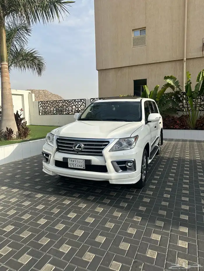 صالون لكزس LX 2013 تم البيع تم البيع الله يبارك لراعيه 0