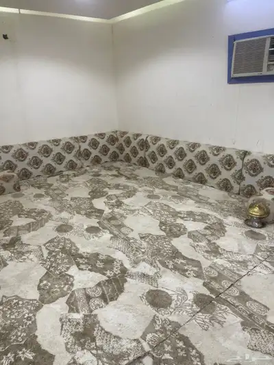 دولاب دلال مع فرشه 7 5 1