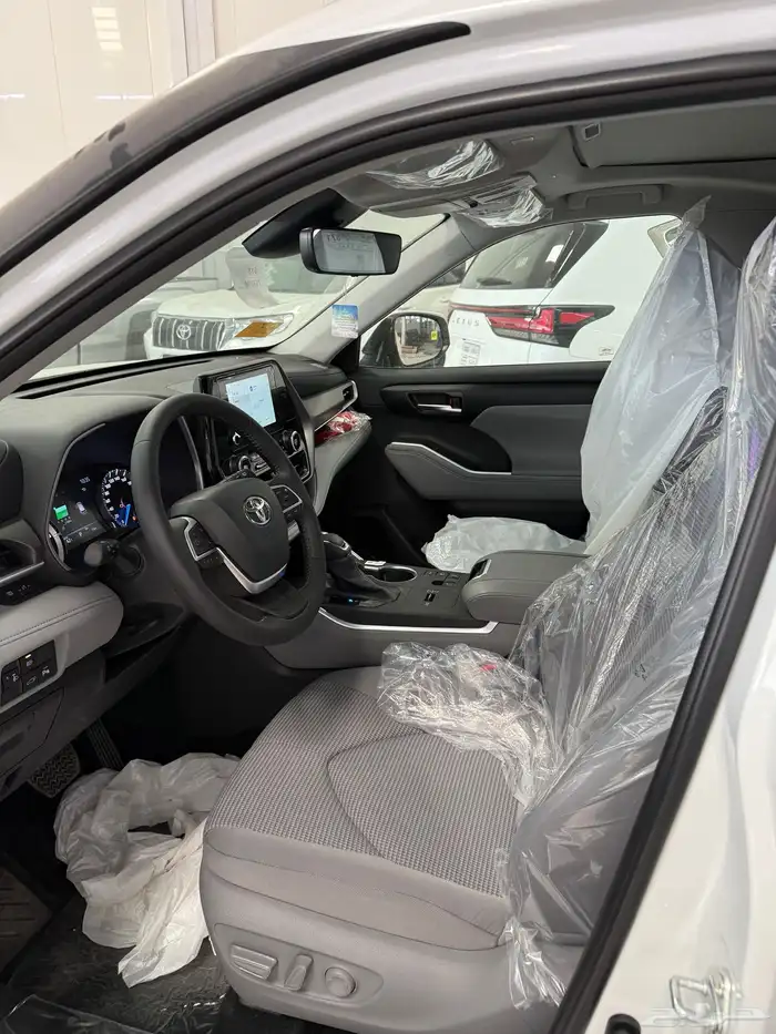 تويوتا هايلاندر نص فل GLE 2025 كاش و اقساط 6