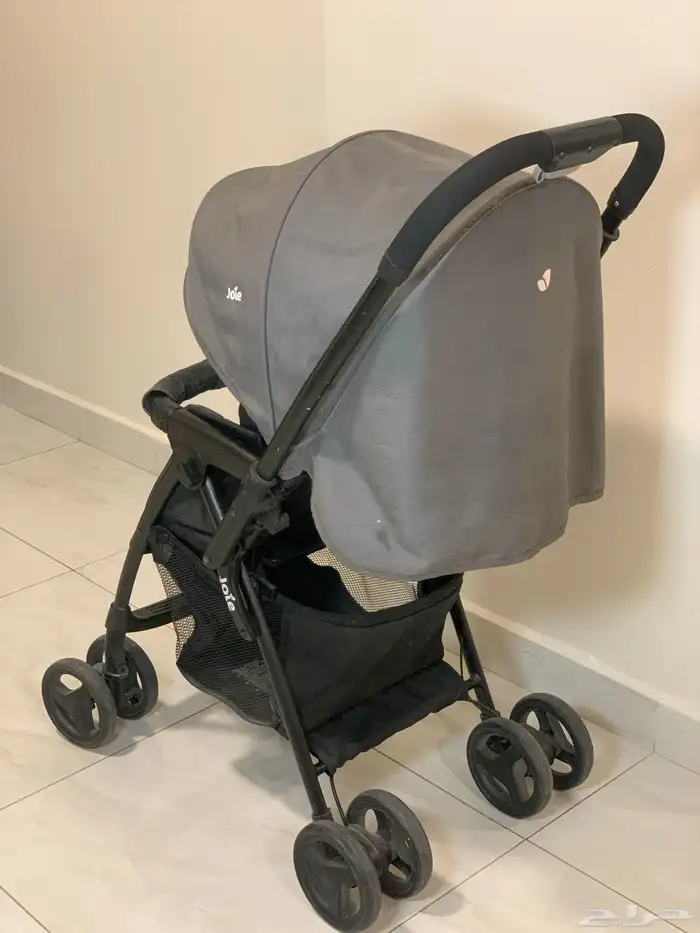 عربية أطفال من Joie بحالة ممتازة 1