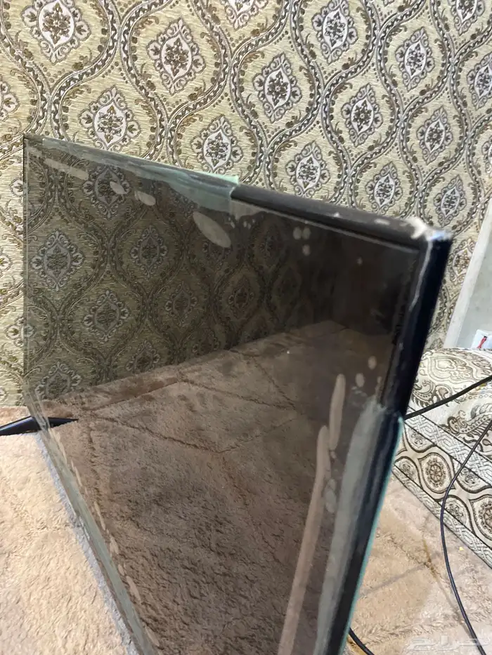 شاشه للبيع 32 بوصه مسيومه 200 وببيع 250 3