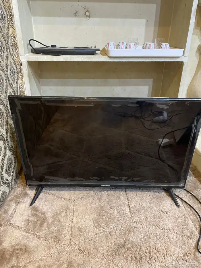 شاشه للبيع 32 بوصه مسيومه 200 وببيع 250 1