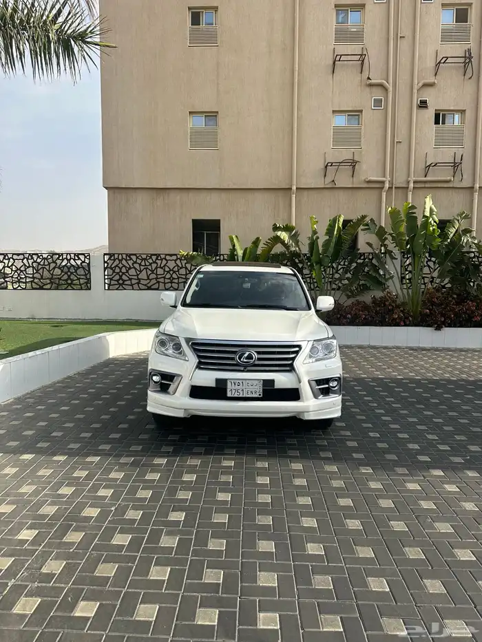 صالون لكزس LX 2013 تم البيع تم البيع الله يبارك لراعيه 1