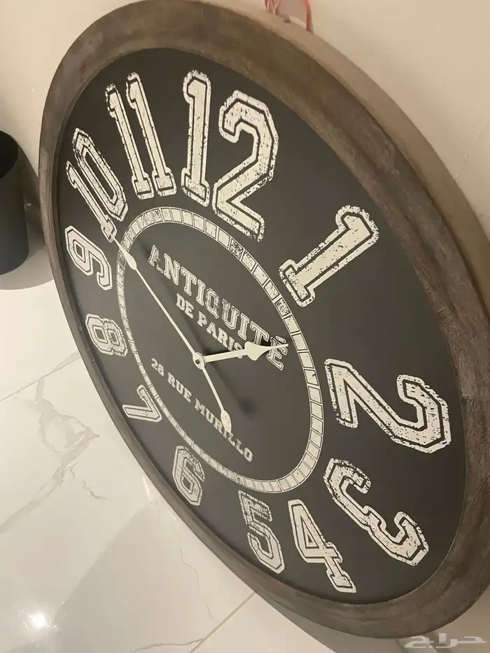 ساعة حائط كبيرة انتيك 1