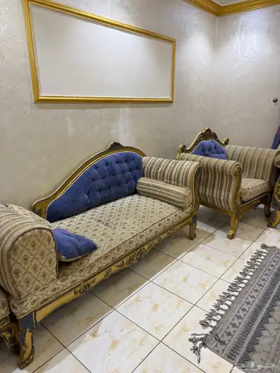 مجموعة اثاث ومجالس واسرة ولوح وستاير للبيع 45